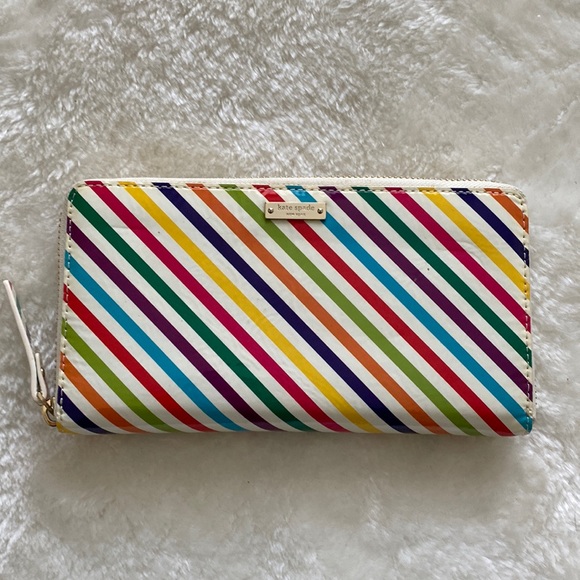 SALE❗️♠️Kate Spade New York Lacey Wallet: Multicolor stripe Zip Around Wallet♠️ - Picture 2 of 14